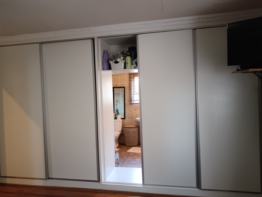 4 Bedroom Property for Sale in Vista Park Free State